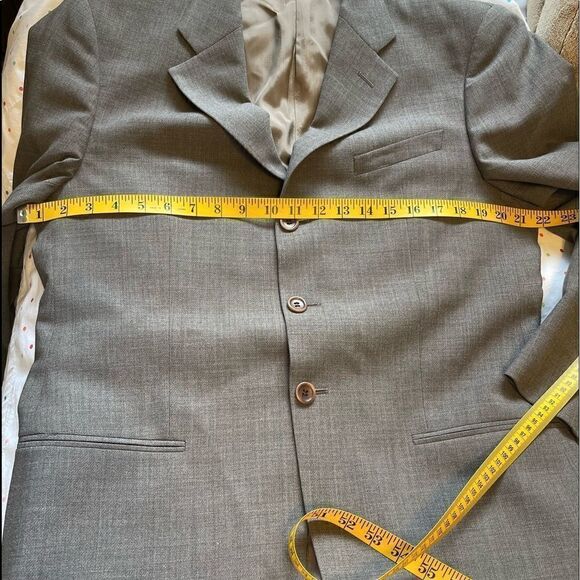 ARMANI COLLEZIONI Made in Italy 100% Wool Blazer.Size 40C - Picture 12 of 12